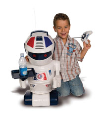 Мальчик купил робота. Робот Emiglio (Эмилио). Роботы для детей. Мальчик робот. Модные игрушки для мальчиков.