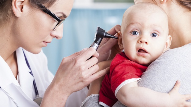 bebeklerde orta kulak iltihabı