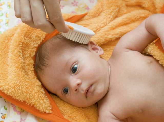 Bebeğin saç bakımı nasıl yapılır