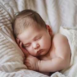 1 aylık bebeklerde uyku