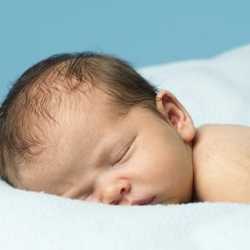 bebeklerde uyku süresi